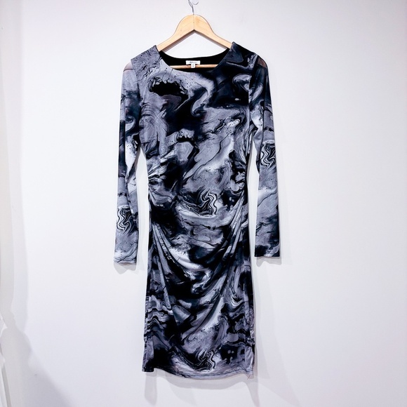 REITMANS Grey and brown marbled fitted mesh dress - Picture 4 of 11